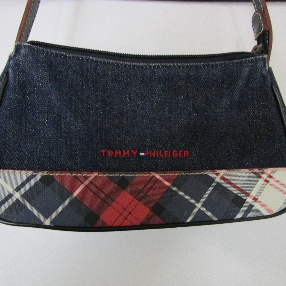 Tommy Hilfiger Womans Clutch Handbag Tote